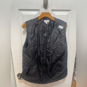 Socialite black vest, small